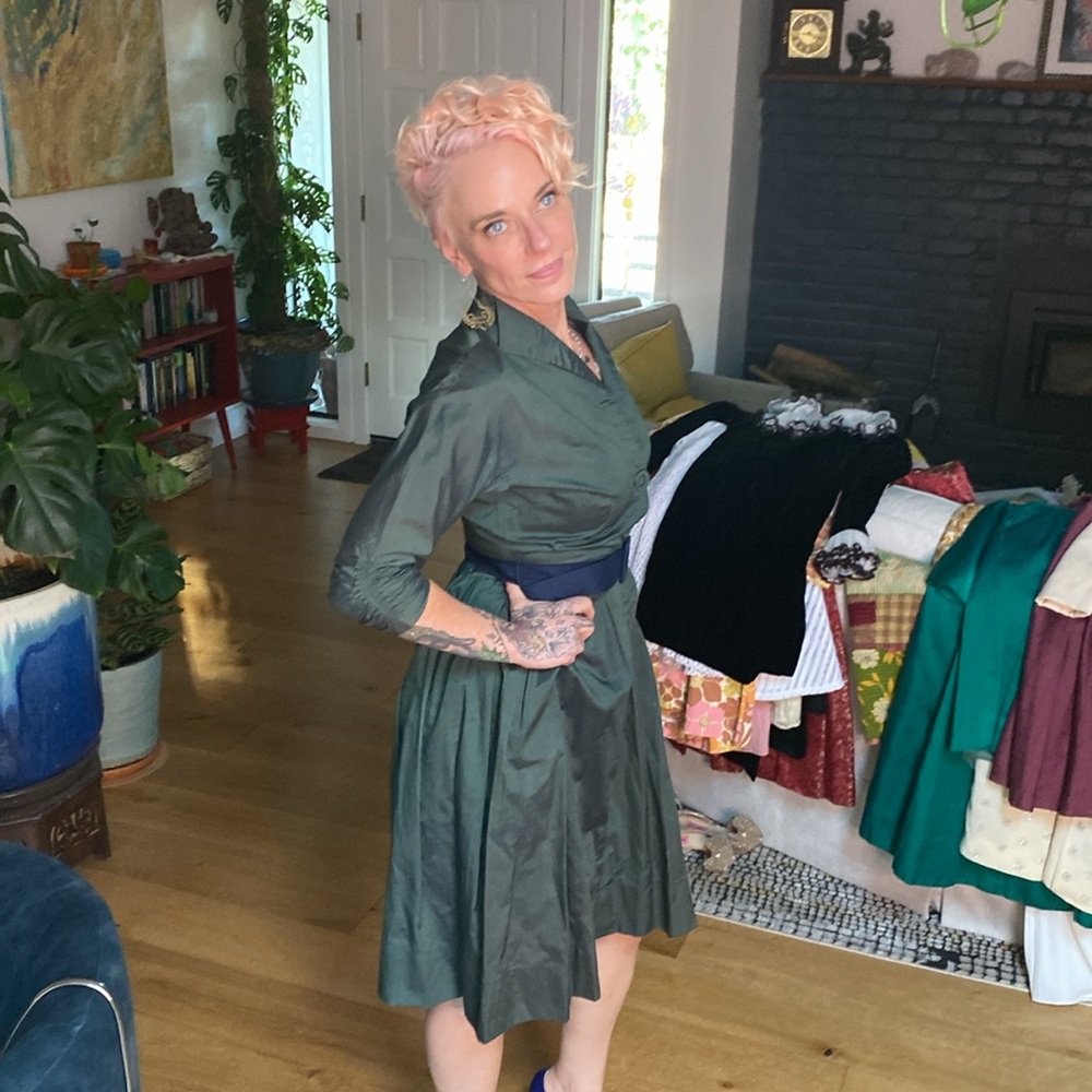 Cute dress - Picture 4 of 9